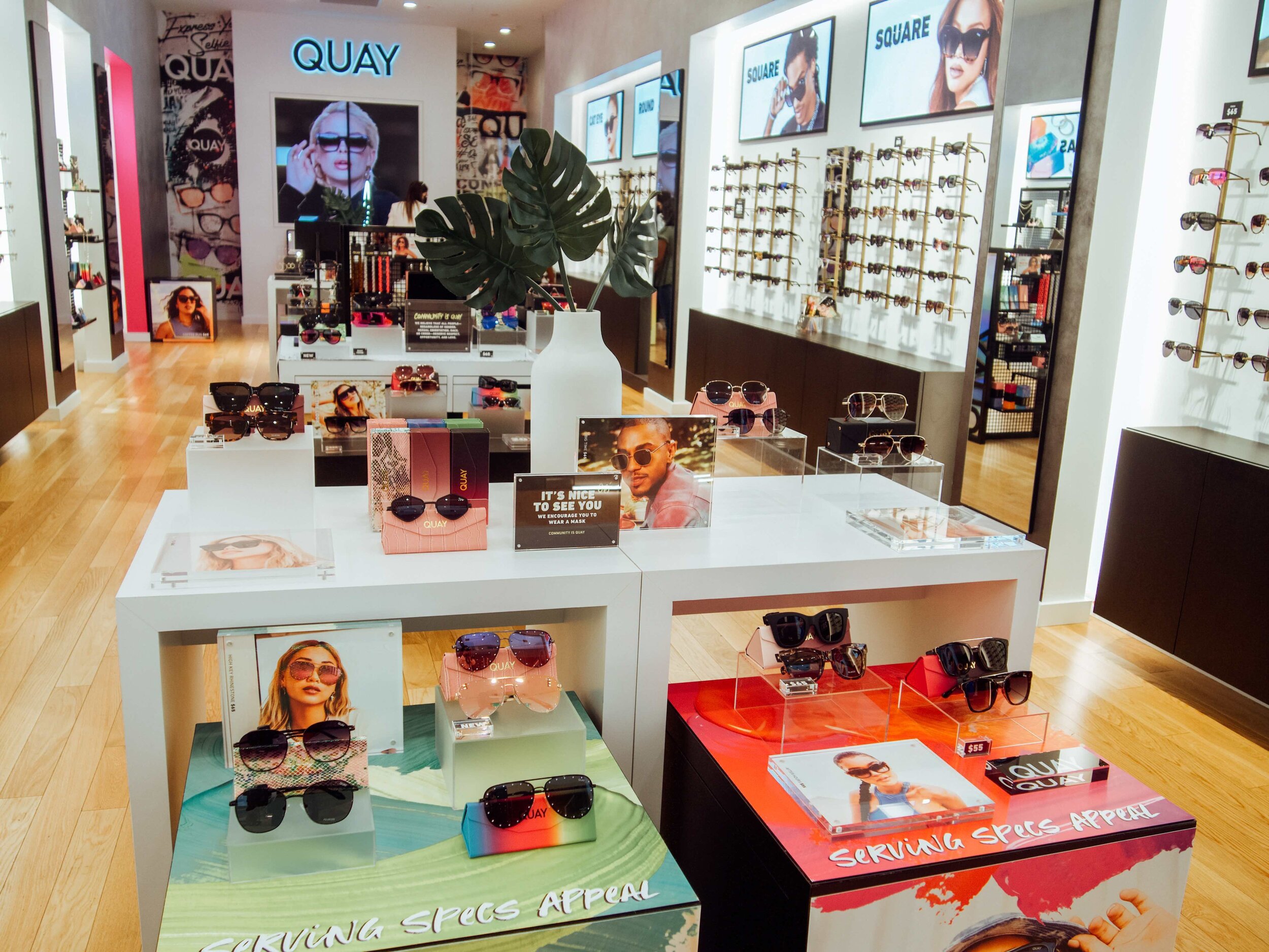 Quay eyewear shop shop